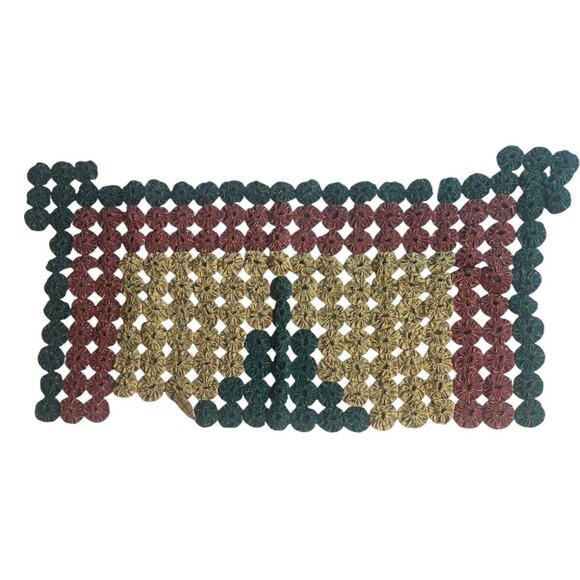 Yo Yo Table Topper Christmas Tree Plaid Partially Complete w/Fabric and Pattern - Picture 3 of 10